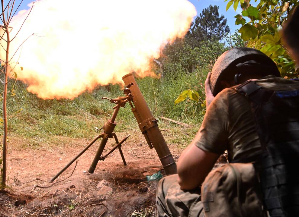Ukrainos kariuomenė: sudavus smūgį per ceremoniją žuvo dešimtys rusų jūrų pėstininkų