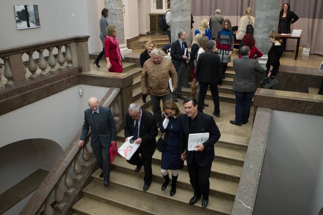 Lietuvos fotomenininkų sąjunga S. Valiulio premiją įteikė V. Kinčinaičiui