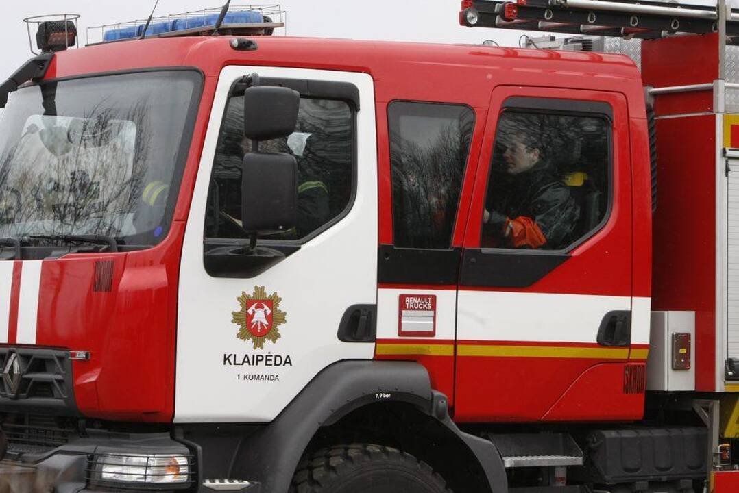 Sudegusiame garaže Klaipėdoje rastas vyro kūnas