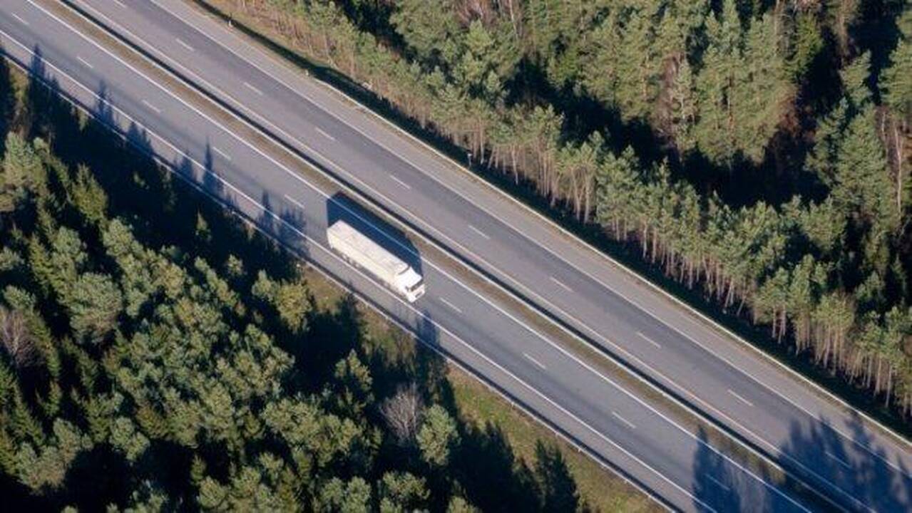 Kelio „Via Baltica“ ruožą Kazlų Rūdos savivaldybėje siekia rekonstruoti 5 žaidėjai