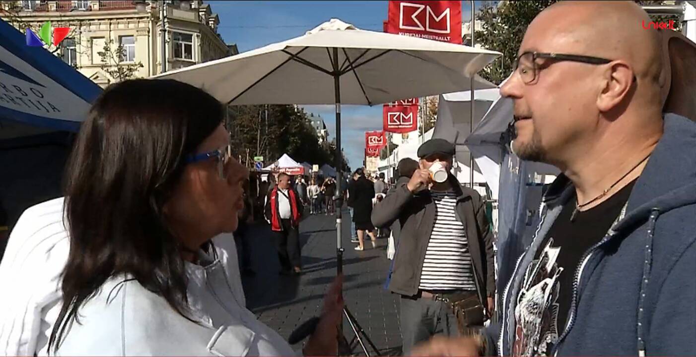 Politikai iš prekeivių pavogė mugę