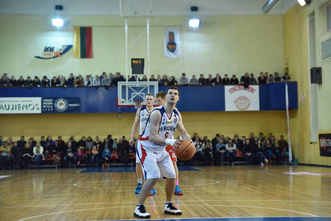 „Petrochemos-Dexteros“ krepšininkai NKL taikysis į aukščiausias vietas