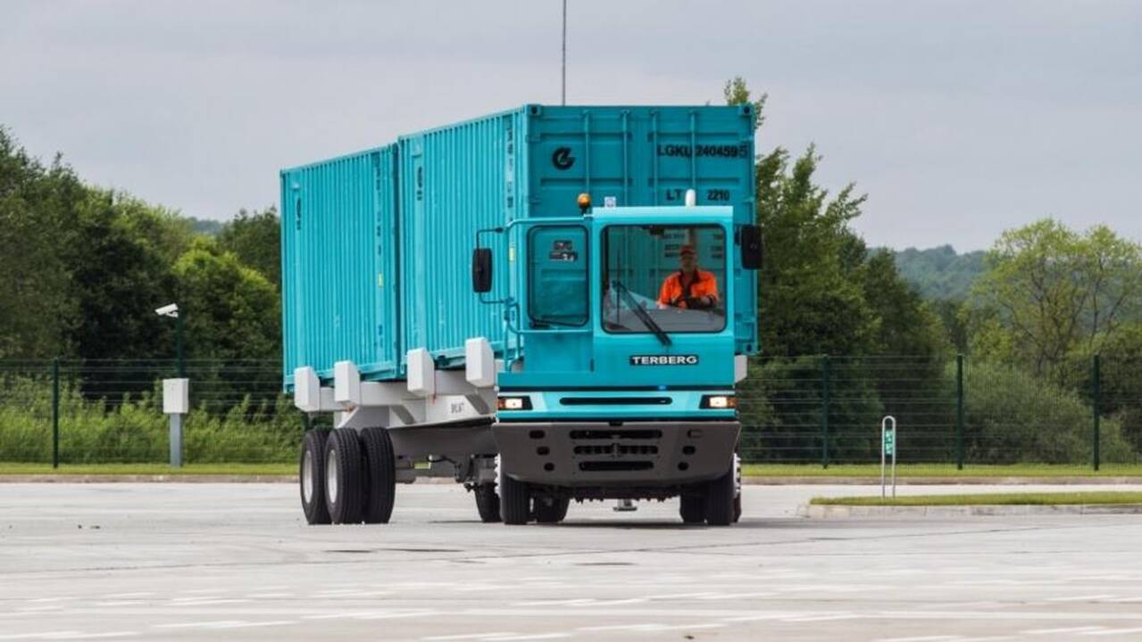 Vaistų logistikos rinkoje siekia įsitvirtinti siuntų kurjeriai