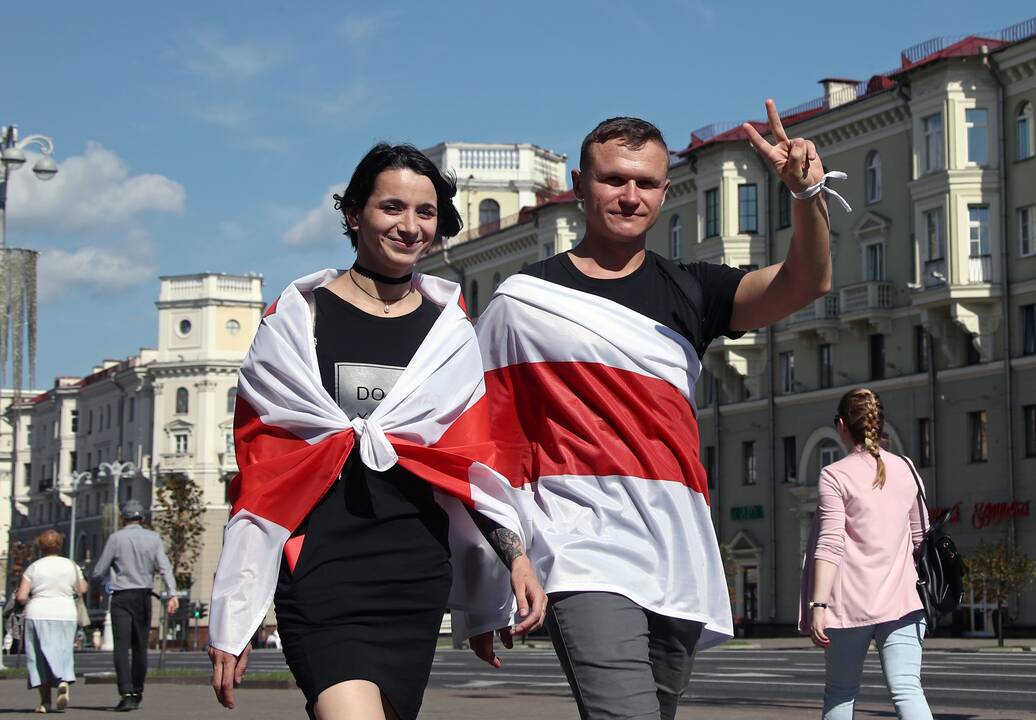 Tūkstančiai protestuotojų Minske ragino A. Lukašenką atsistatydinti
