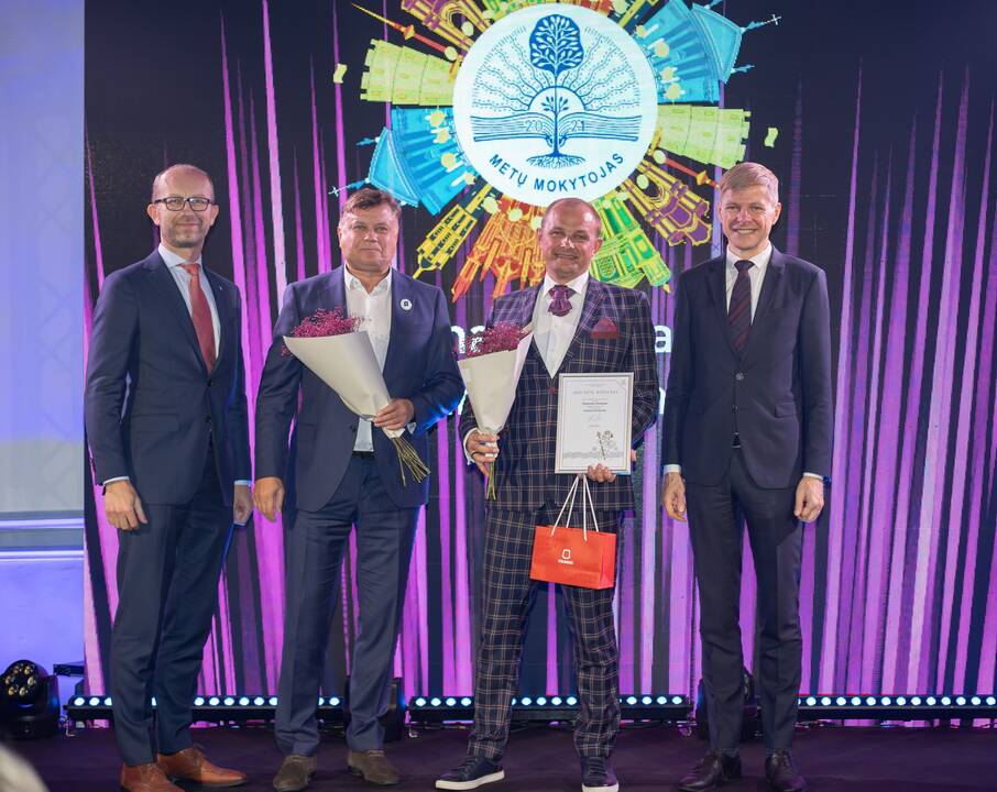Apdovanoti Vilniaus metų mokytojai 2021
