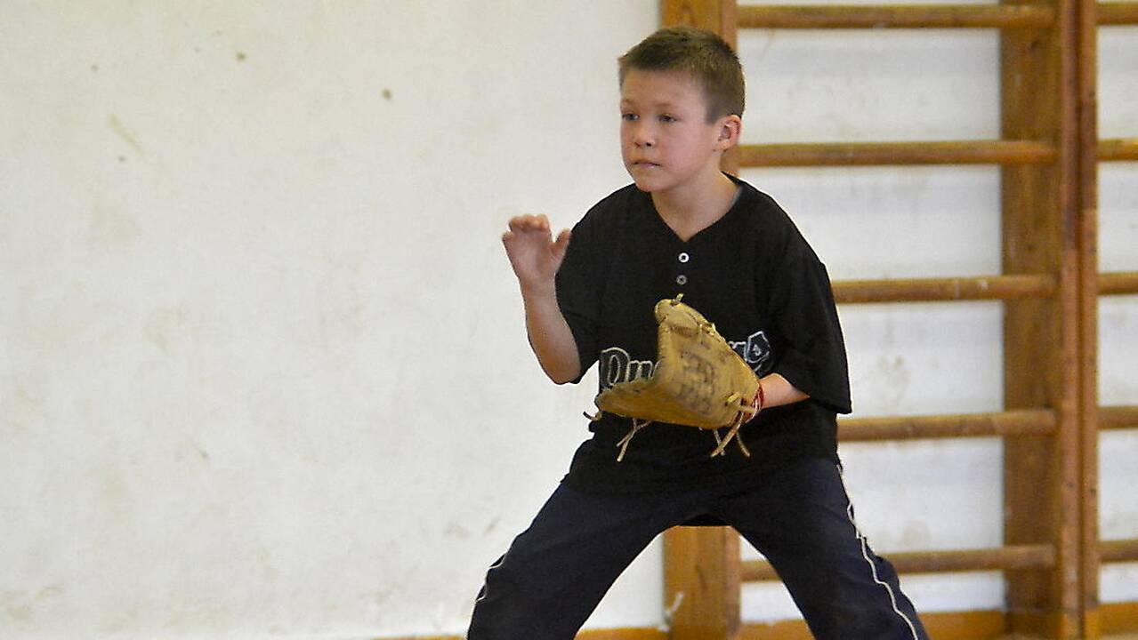 Vaikų žiemos beisbolo čempionate užtikrintai pirmauja kauniečiai