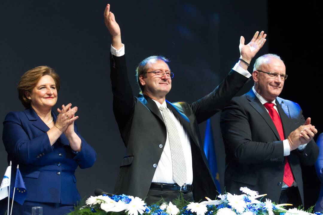 Teismas atnaujino bylą dėl dotacijos Darbo partijai