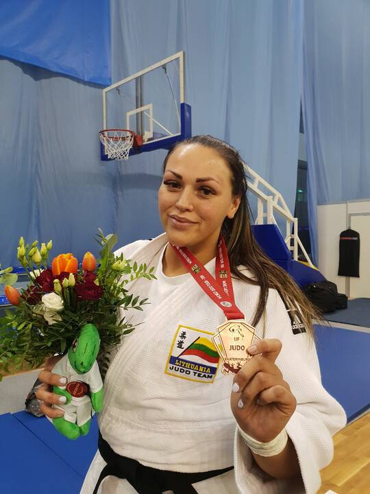 S.Jablonskytė Jekaterinburge užsikabino bronzos medalį.