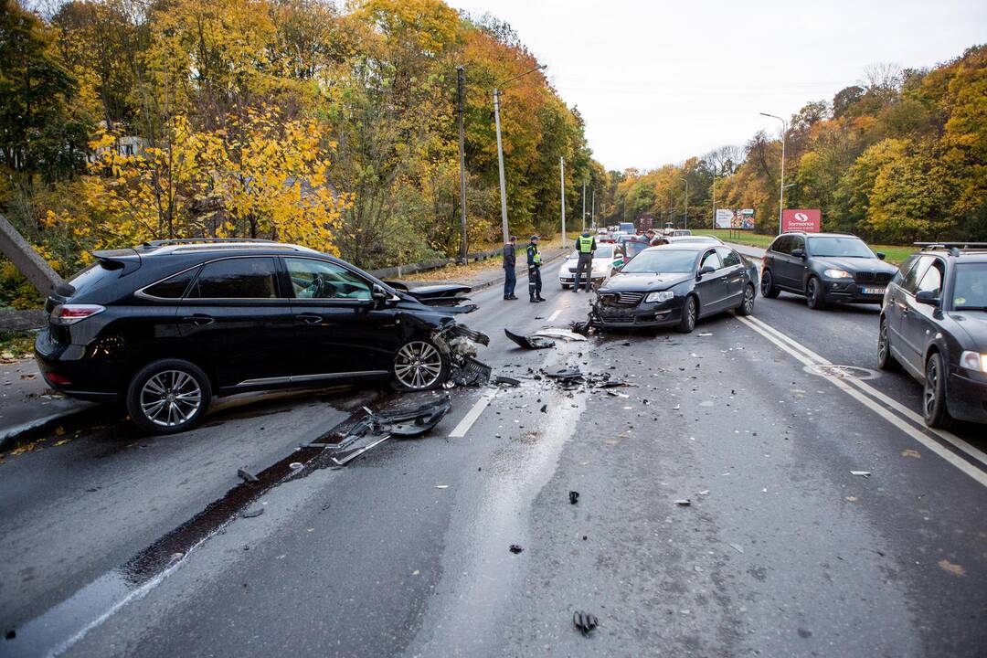 Masinė avarija Veiverių g.