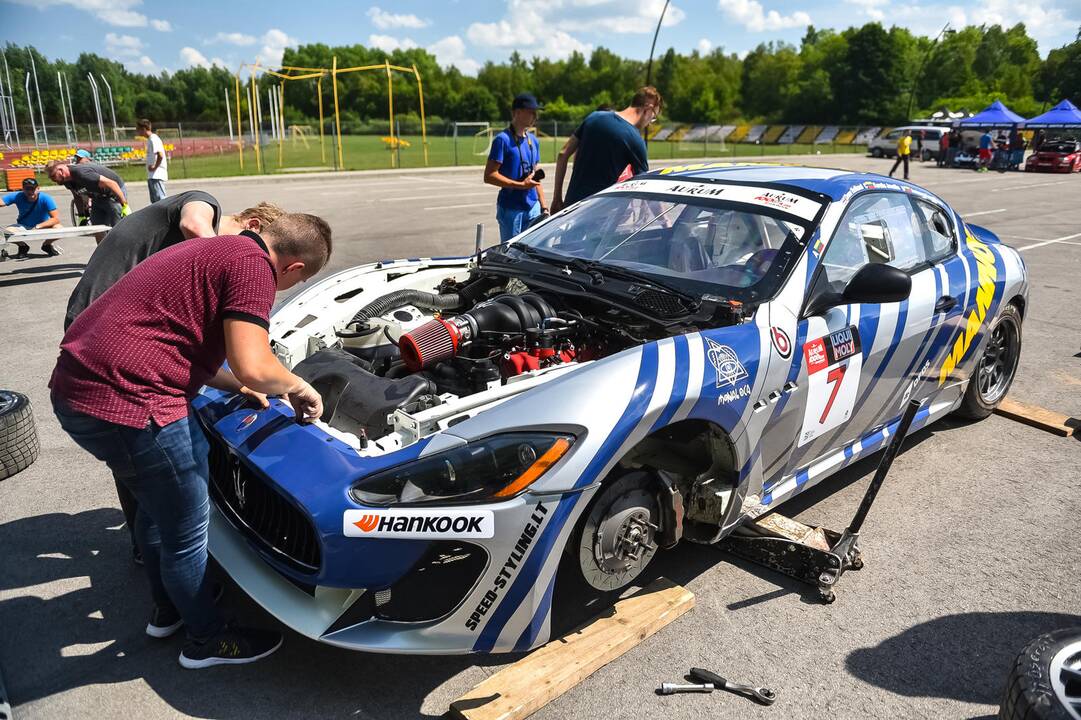 „Aurum 1006 km lenktynių“ techninė komisija
