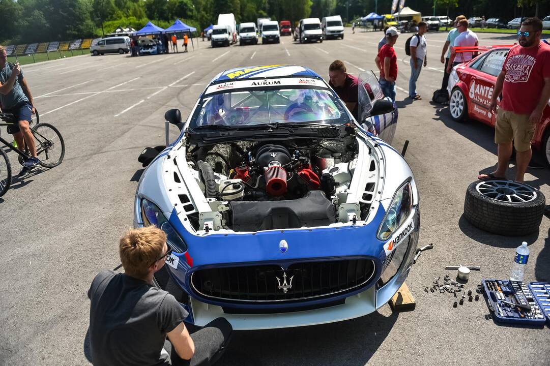 „Aurum 1006 km lenktynių“ techninė komisija