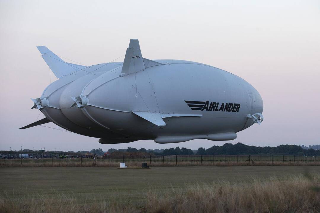 Didžiausias pasaulyje orlaivis „Airlander 10“