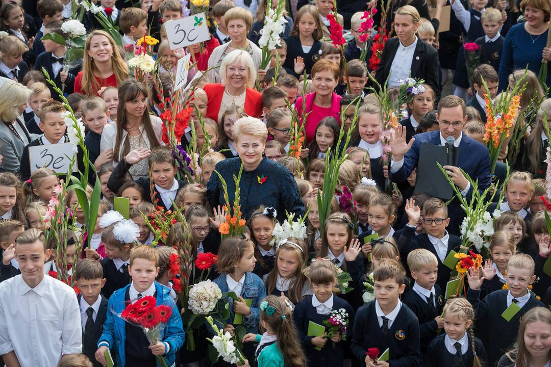Prezidentė J. Basanavičiaus gimnazijoje