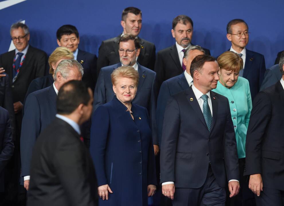 NATO viršūnių susitikimas Varšuvoje