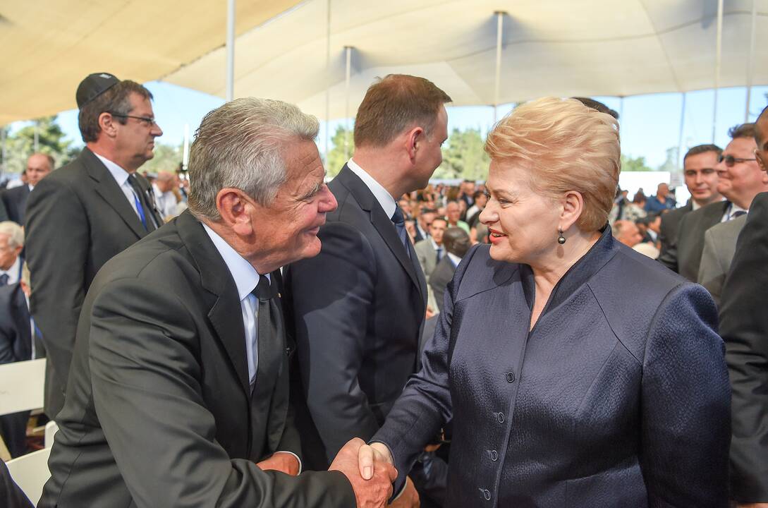 D. Grybauskaitė dalyvauja Sh. Pereso laidotuvėse