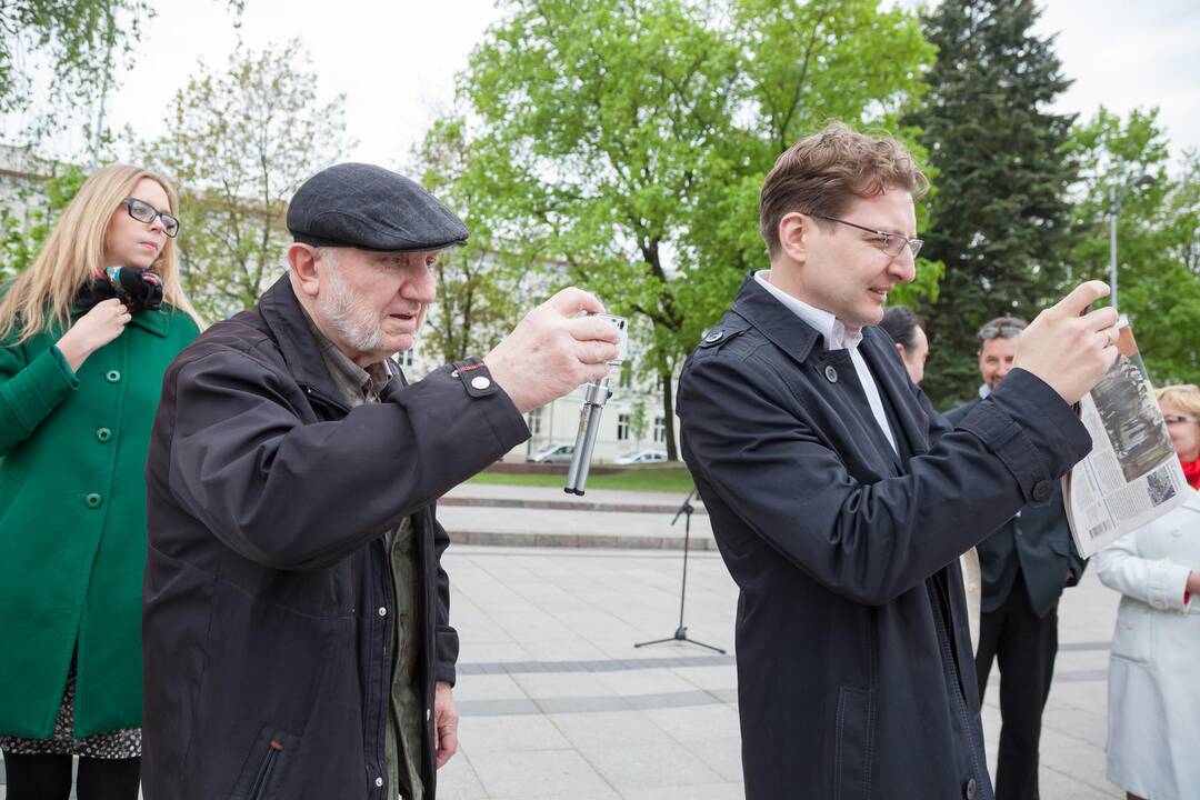 Katedros aikštėje atidaryta Z. Kazėno fotografijų paroda