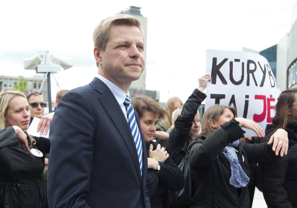 Protestavo sostinės Tuskulėnų mokyklos auklėtiniai ir mokytojai