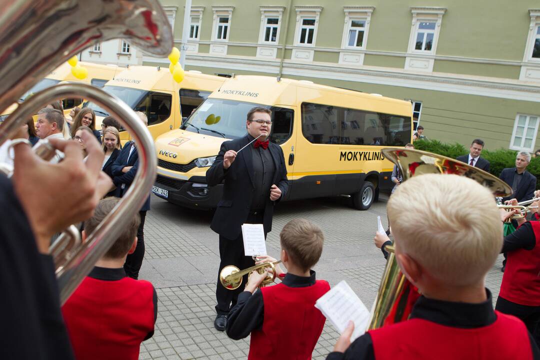 Mokyklas pasieks nauji autobusiukai