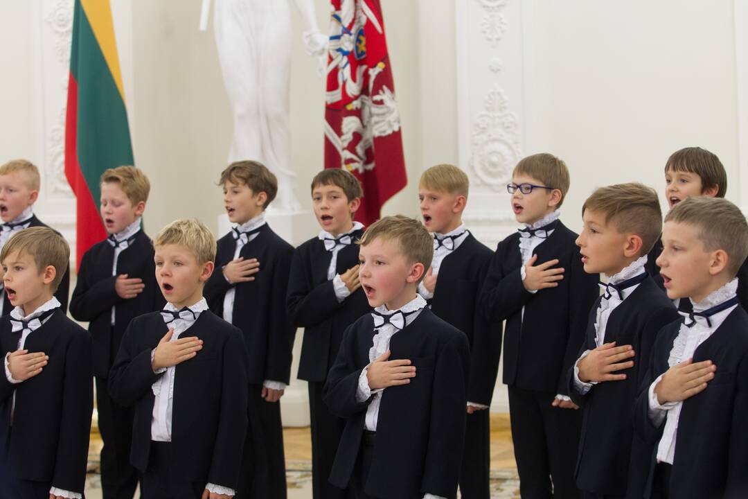 Konstitucijos egzamino nugalėtojų apdovanojimai