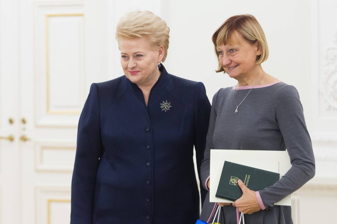 Konstitucijos egzamino nugalėtojų apdovanojimai