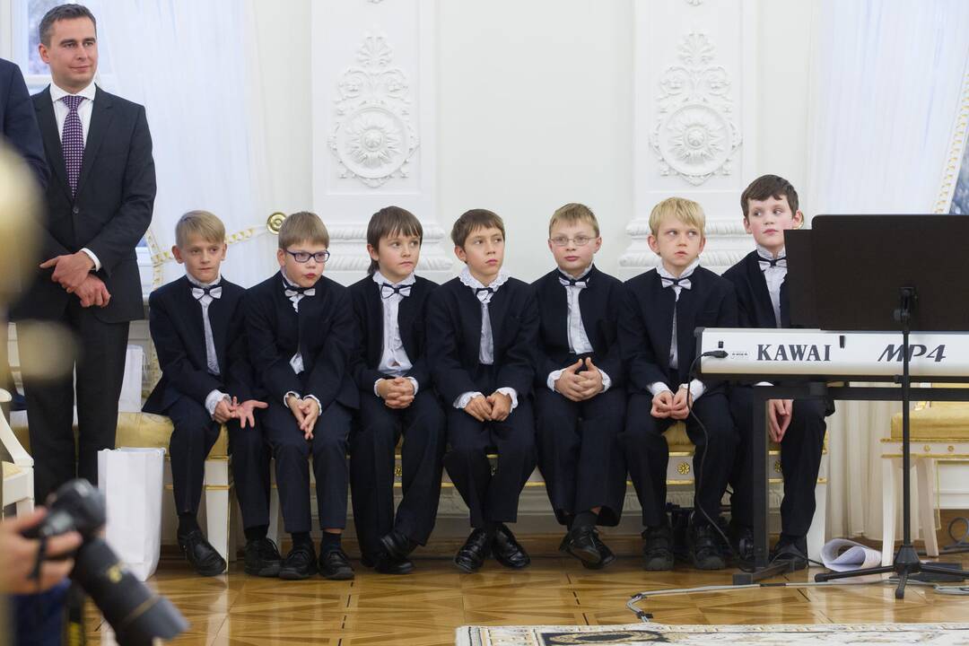 Konstitucijos egzamino nugalėtojų apdovanojimai