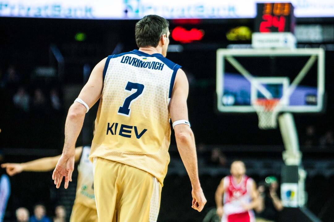 Budivelnyk - Crvena Zvezda 