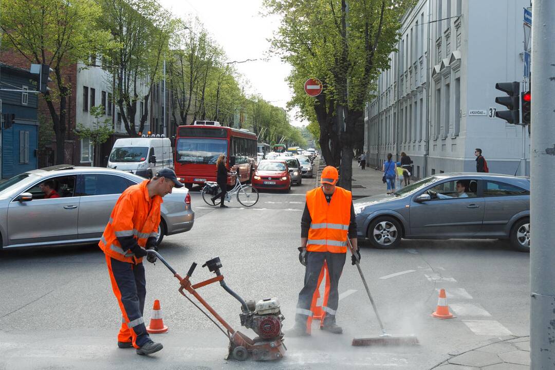 Kelio ženklinimas per piką