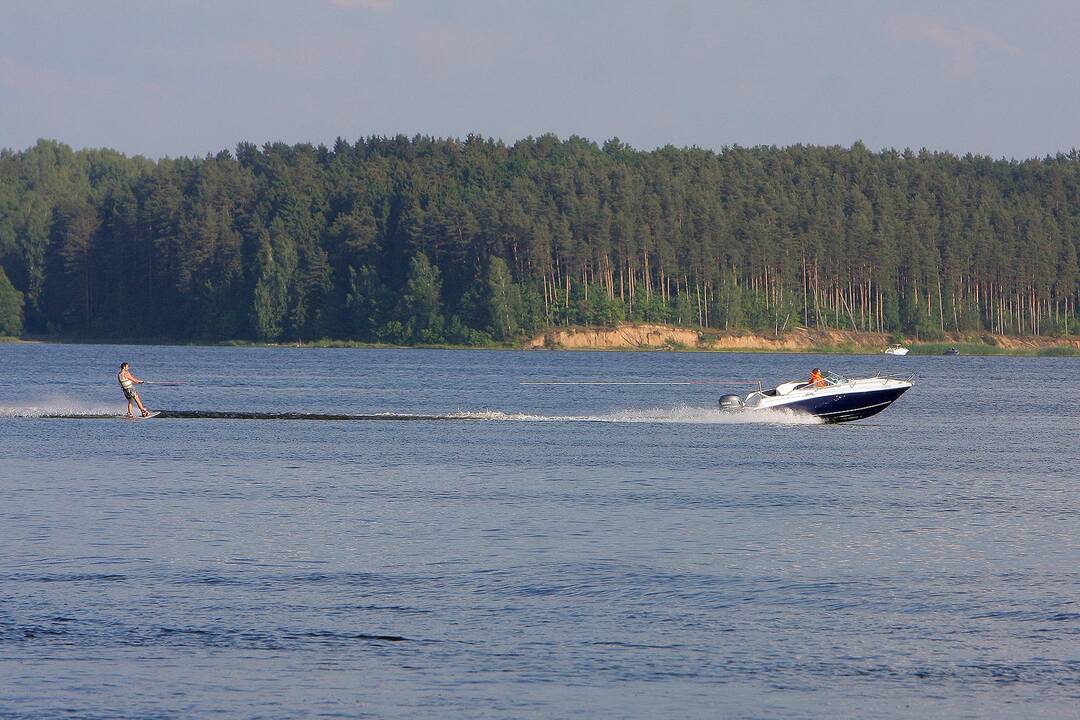 Laivų paradas Kauno mariose