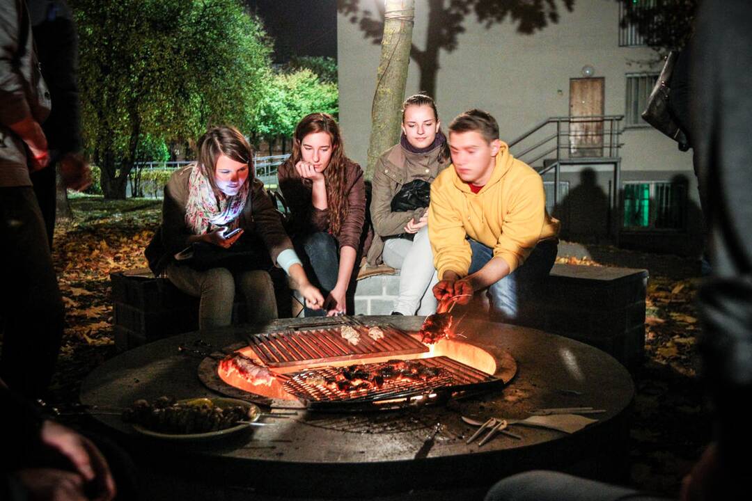 Mėsos kepimo turnyras ktu studentų miestelyje