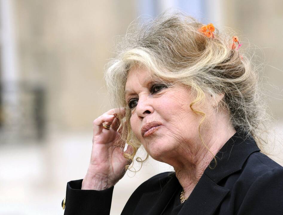 B. Bardot įžengė į "Twitter"