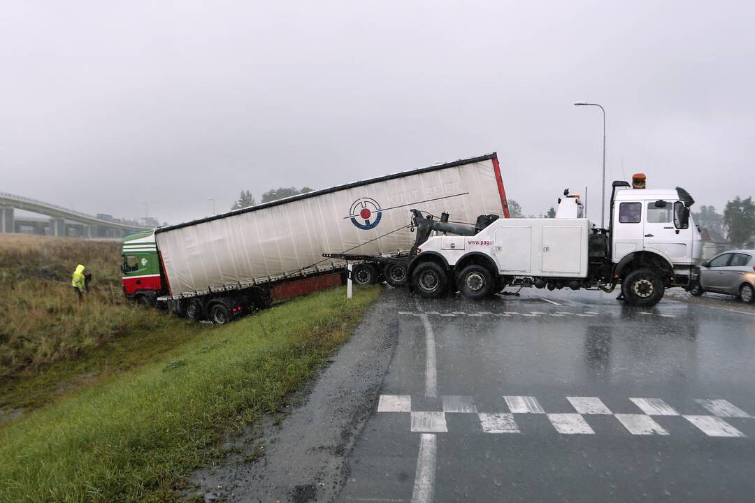 Avarija Jakų žiede