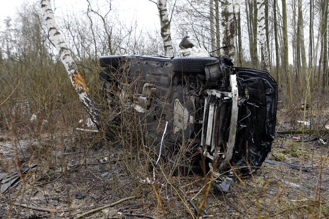 BMW avarija Kairių kelyje