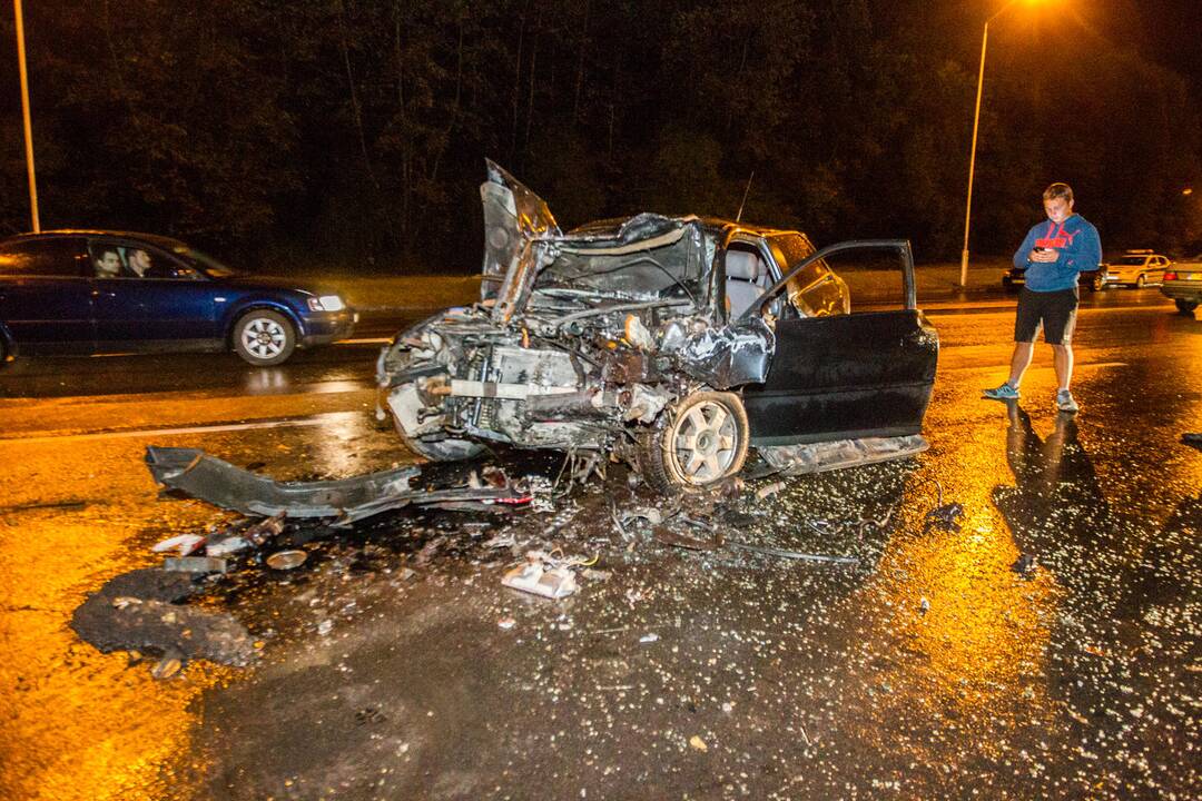 Avarija ant Šiaurės prospekto kalno