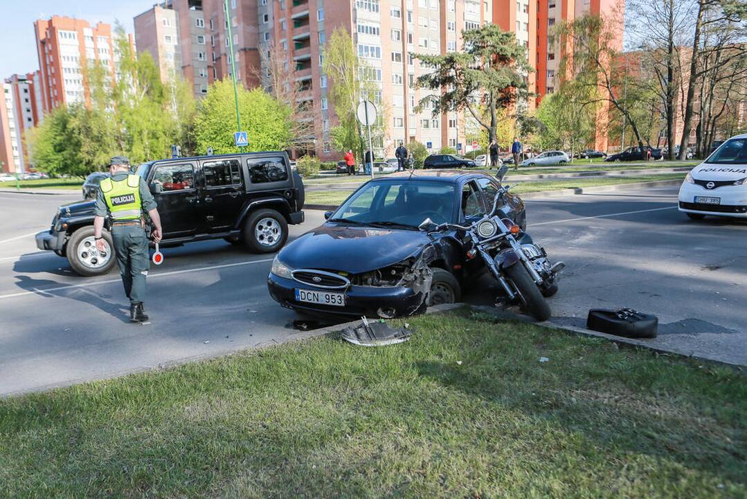 Autoįvykiuose dalyvavo motociklai