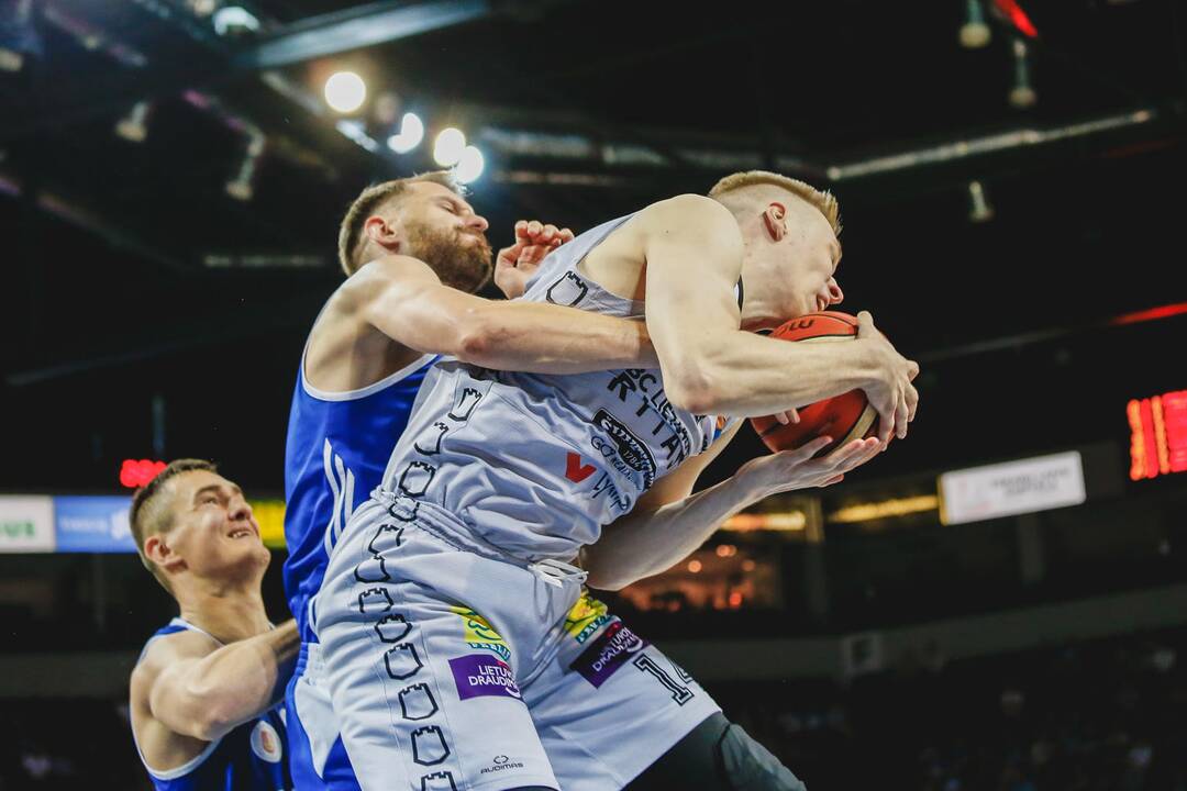 "Neptūnas" - "Lietuvos rytas" 49:67