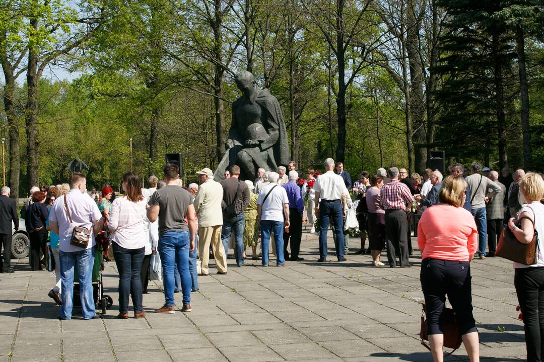 Pergalės dienos minėjimas karių kapinėse Kaune