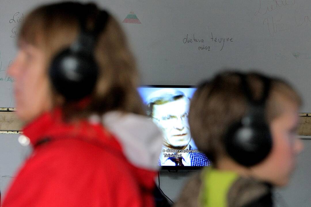 Mobili J. Meko kino galerija iki rugsėjo 11-osios apsistojo Kauno Rotušės aikštėje.