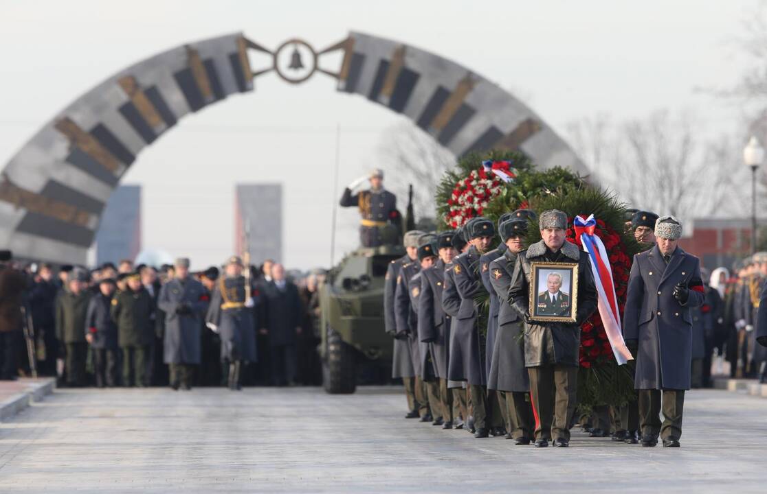 Ginklų konstruktorių M. Kalašnikovą prisimenant
