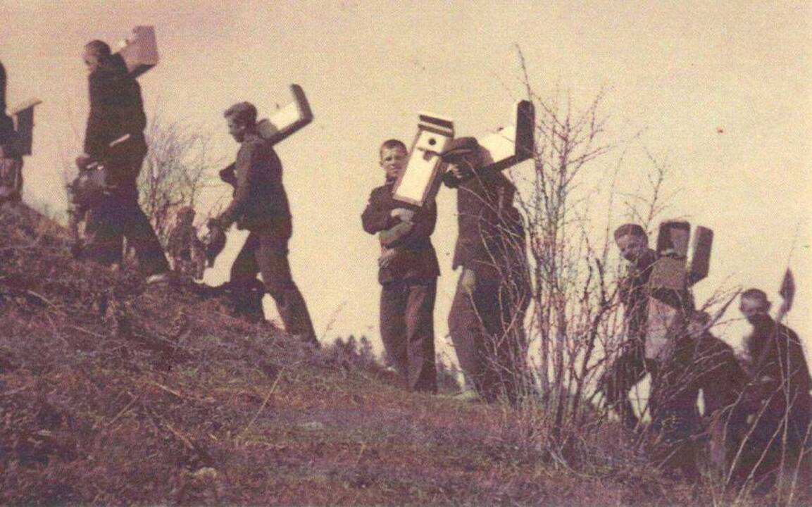 Raudondvario pradinės mokyklos paukščių šventė 1938-1939 m.