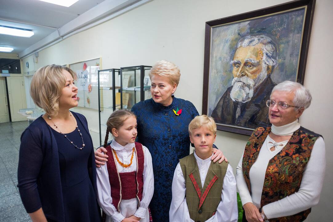 Prezidentė J. Basanavičiaus gimnazijoje