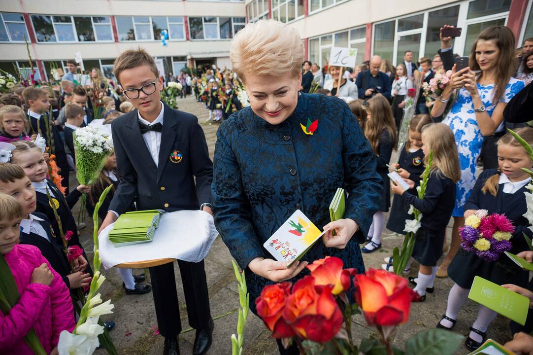 Prezidentė J. Basanavičiaus gimnazijoje