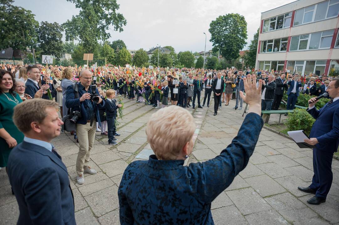 Prezidentė J. Basanavičiaus gimnazijoje