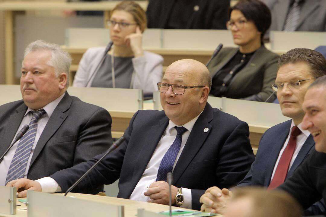 Savivaldybės rūmuose Kauno apskrities policijos vadovai pateikė ataskaitą už 2015 m.