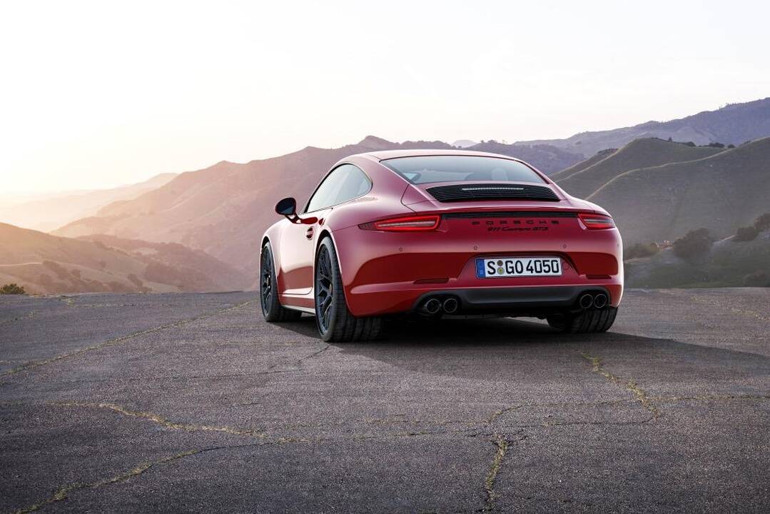Porsche 911 Carrera GTS