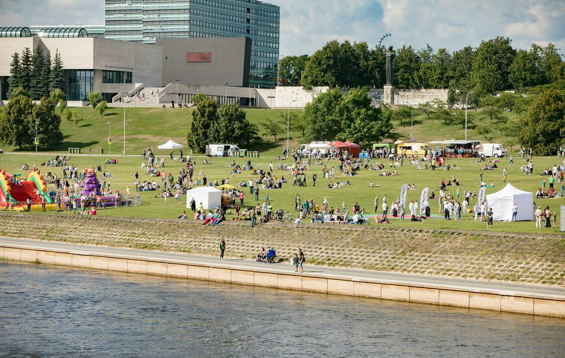 100-mečio piknikas „Vilnius – Lietuvai“.