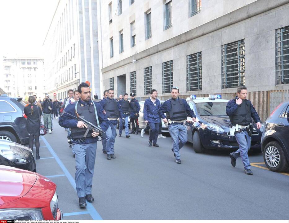 Šaudynės Milano teisme