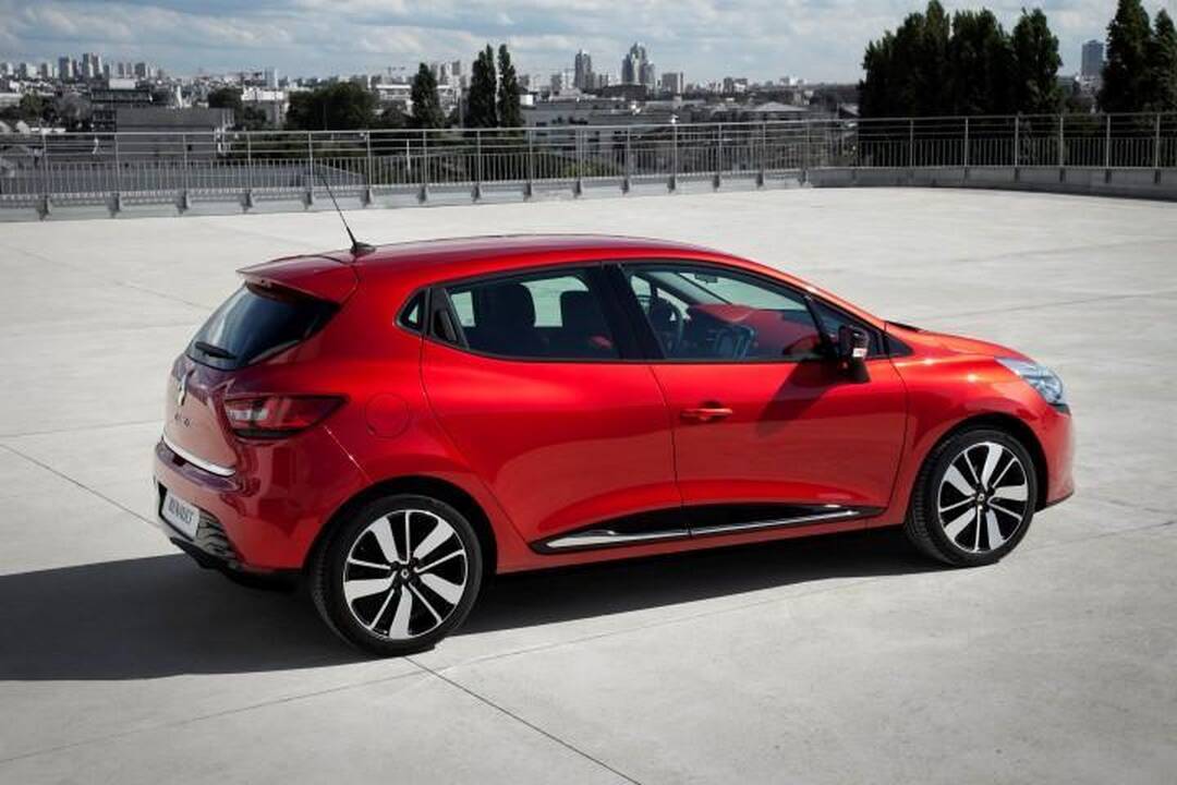 „Clio“ laimėjo „L‘Argus” titulą mažų miesto automobilių kategorijoje