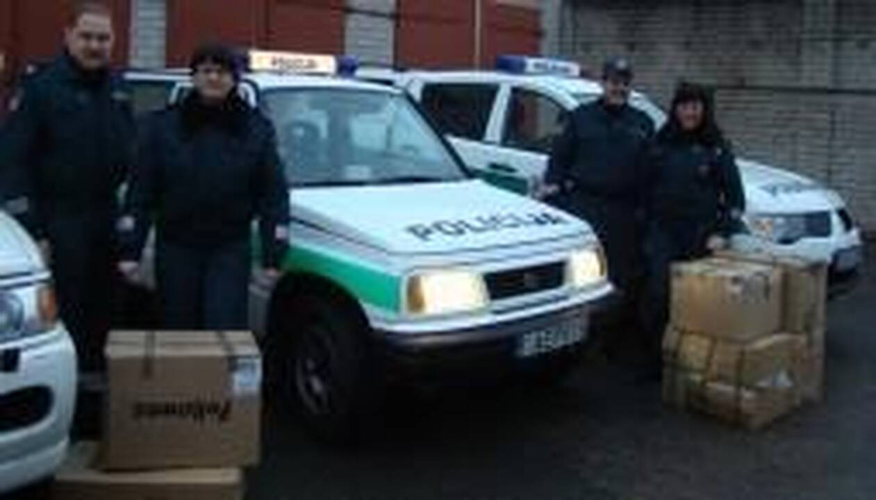 Policininkai tapo Kalėdų seneliais