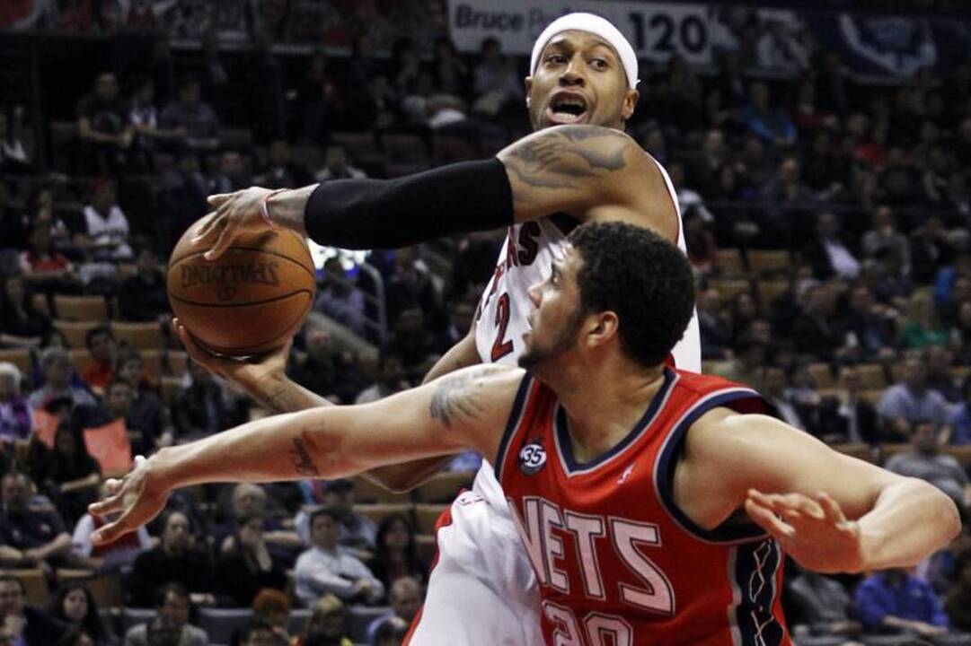 L.Kleiza praleido paskutines rungtynes, „Raptors“ laimėjo