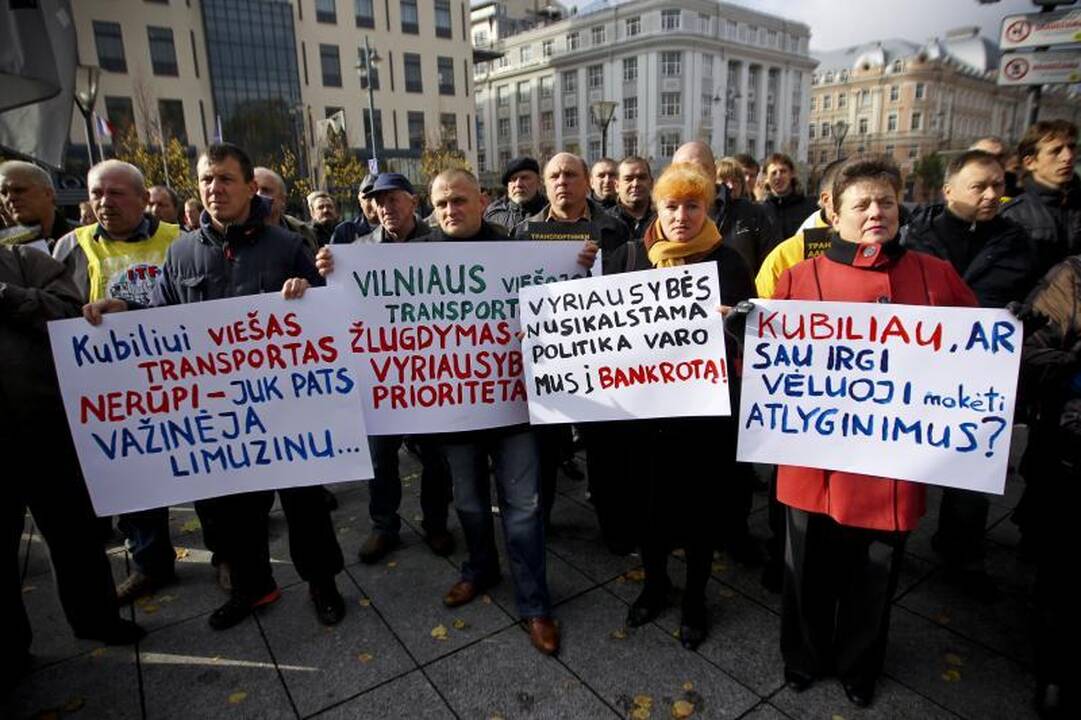 Vairuotojai: negalime vaikų prašyti apsieiti be pietų